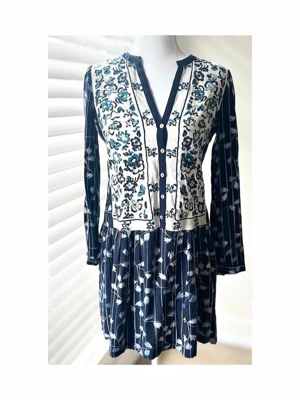 Anthropologie Floral Embroidered Mini Dress in Blue & White Like New